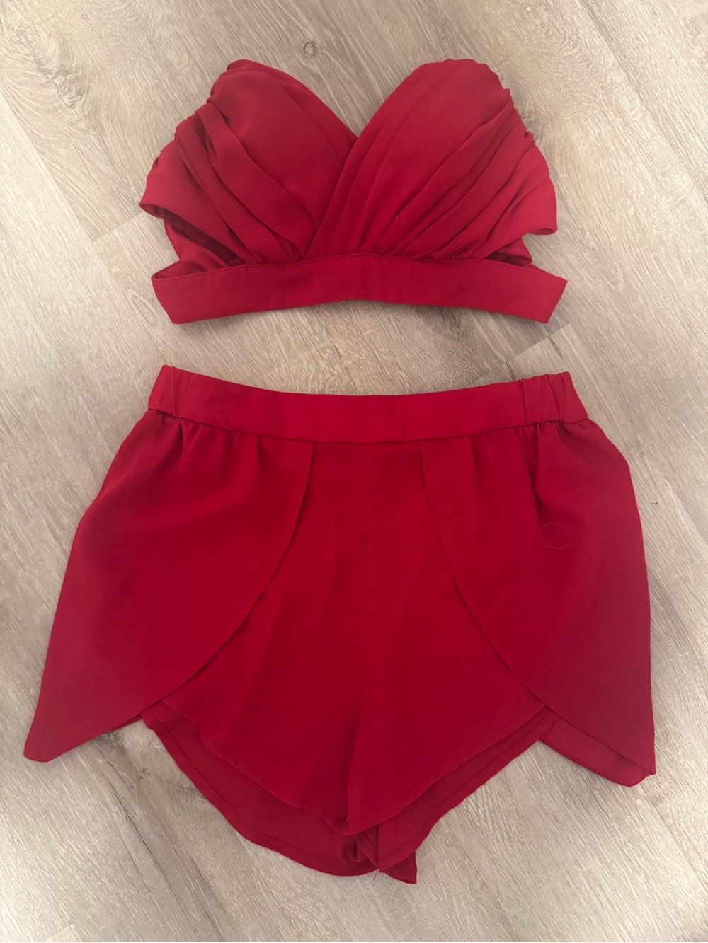 Simple Red Tulip-Hem High-Waist Short Set